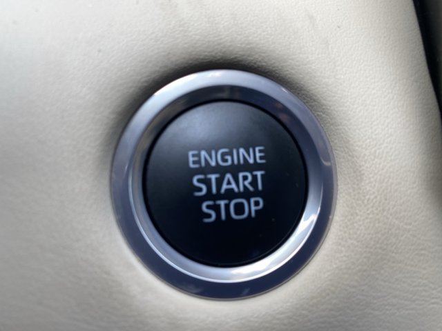 2024 Toyota Highlander LE FWD