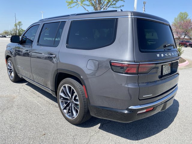 2022 Jeep Wagoneer Series III 4WD