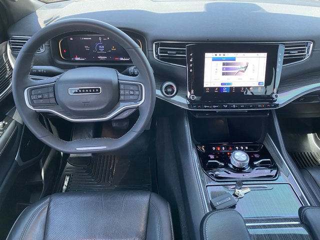 2022 Jeep Wagoneer Series III 4WD
