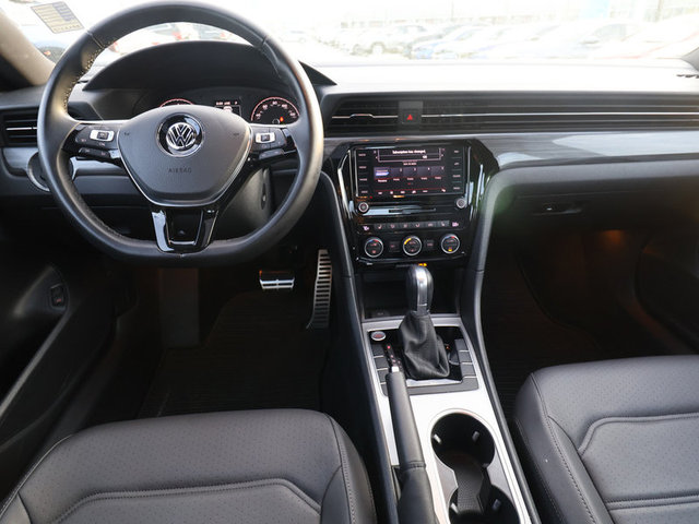 2021 Volkswagen Passat 2.0T R-Line