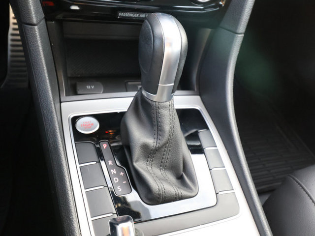 2021 Volkswagen Passat 2.0T R-Line