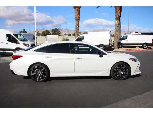 2019 Toyota Avalon Touring