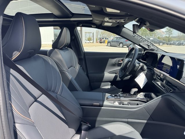 2025 Toyota Crown Limited AWD