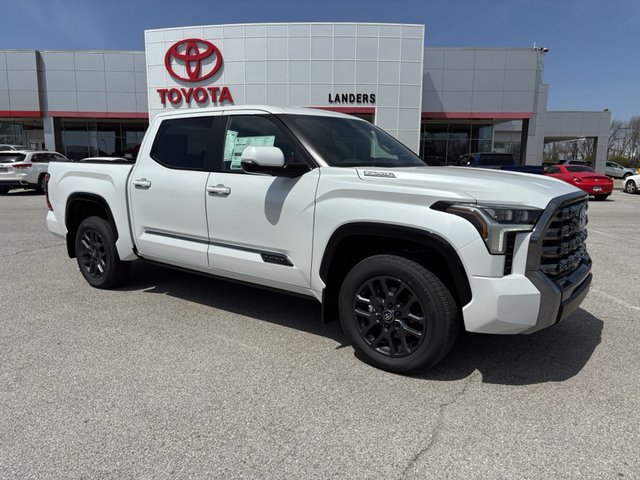 2025 Toyota Tundra Platinum 4WD 5.5ft Bed