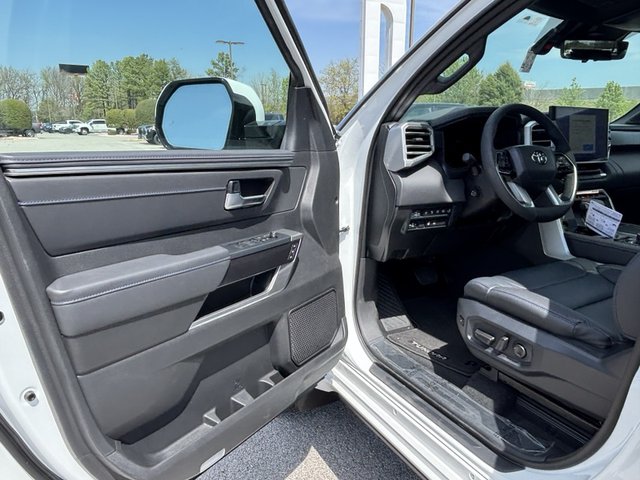 2025 Toyota Tundra Platinum 4WD 5.5ft Bed