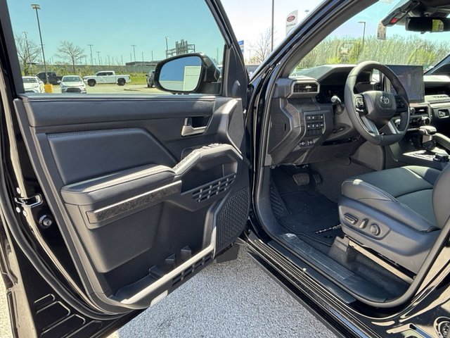 2025 Toyota Tacoma TRD Sport 4WD 5ft Bed Hybrid