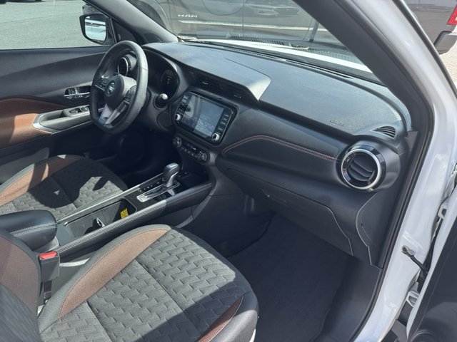 2021 Nissan Kicks SR FWD
