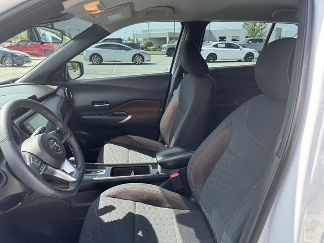 2021 Nissan Kicks SR FWD