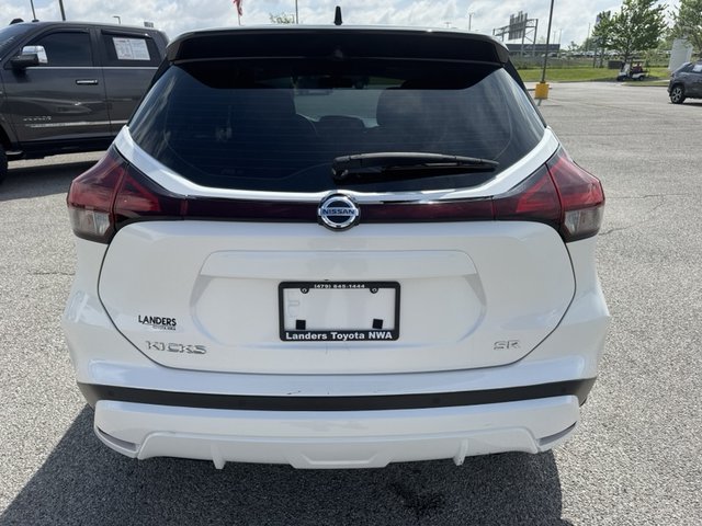 2021 Nissan Kicks SR FWD