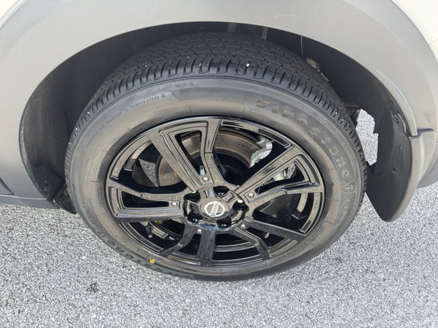 2021 Nissan Kicks SR FWD