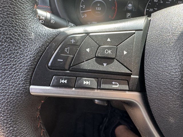 2021 Nissan Kicks SR FWD