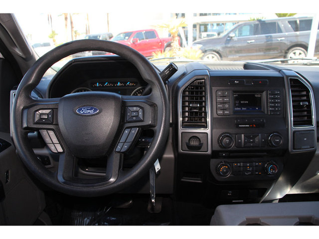 2017 Ford F-150 XLT 2WD 5.5ft Box