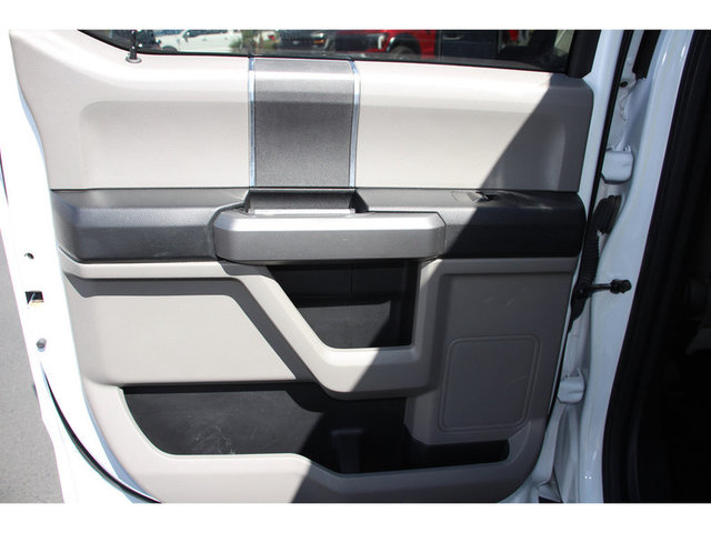 2017 Ford F-150 XLT 2WD 5.5ft Box