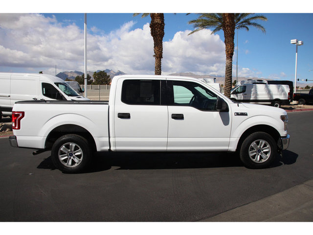 2017 Ford F-150 XLT 2WD 5.5ft Box
