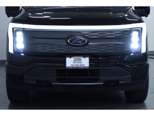 2023 Ford F-150 Lightning Lariat 4WD