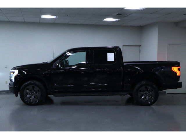 2023 Ford F-150 Lightning Lariat 4WD