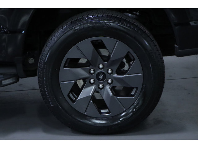 2023 Ford F-150 Lightning Lariat 4WD