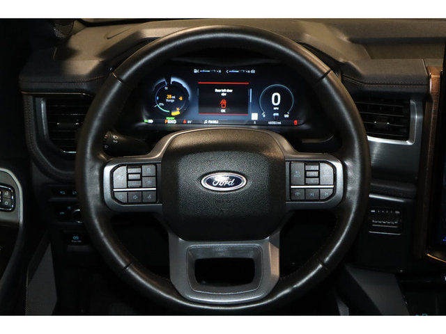 2023 Ford F-150 Lightning Lariat 4WD