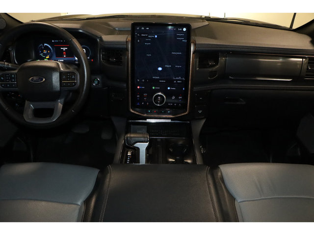 2023 Ford F-150 Lightning Lariat 4WD