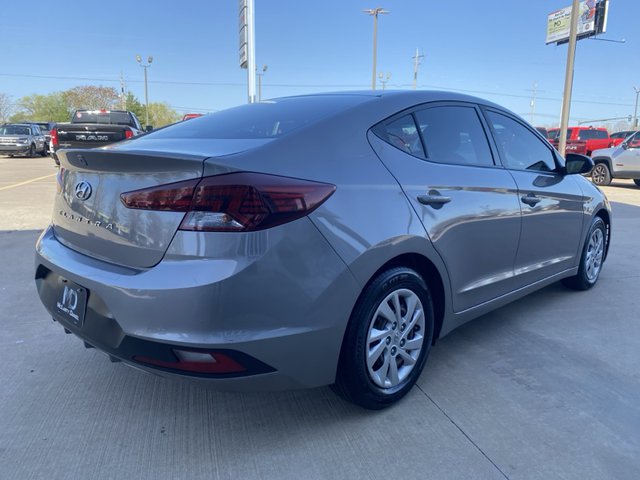 2020 Hyundai Elantra SE
