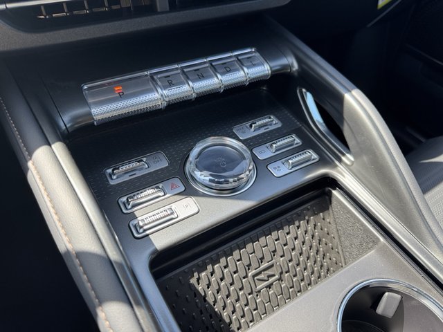 2025 Lincoln Nautilus Reserve AWD