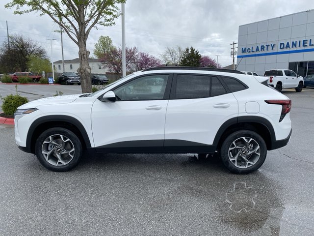 2025 Chevrolet Trax LT FWD
