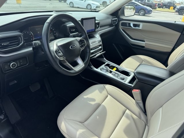 2023 Ford Explorer XLT 4WD