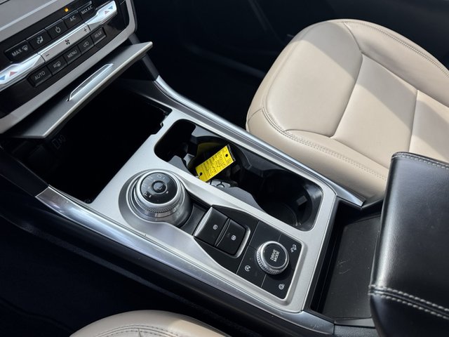 2023 Ford Explorer XLT 4WD