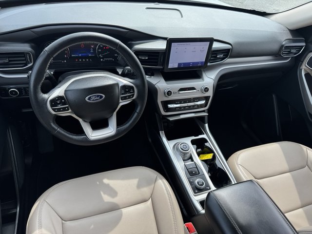 2023 Ford Explorer XLT 4WD