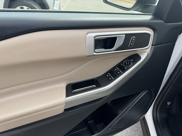 2023 Ford Explorer XLT 4WD