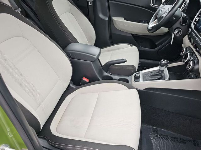 2022 Hyundai Venue SEL