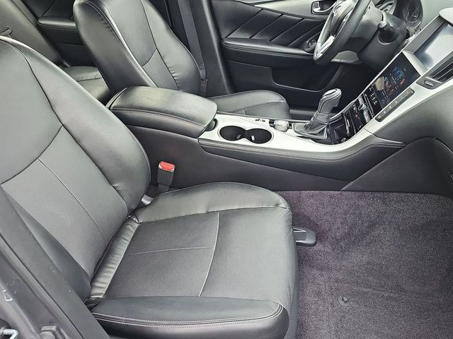 2022 INFINITI Q50 LUXE RWD