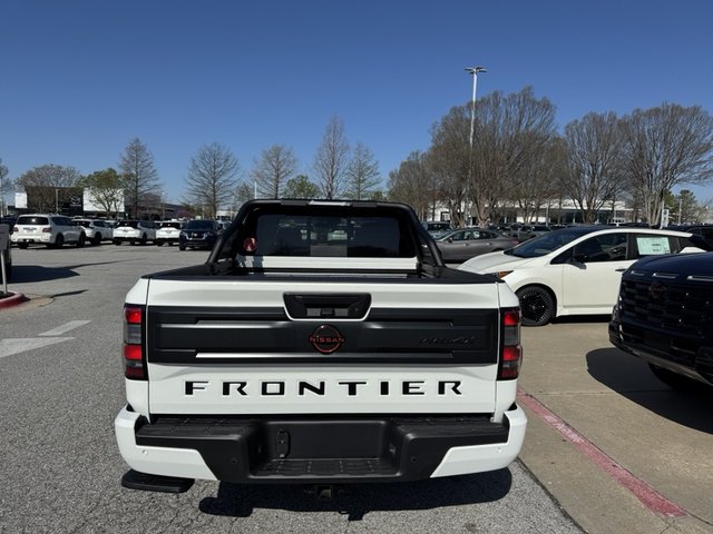 2025 Nissan Frontier PRO-4X 4WD