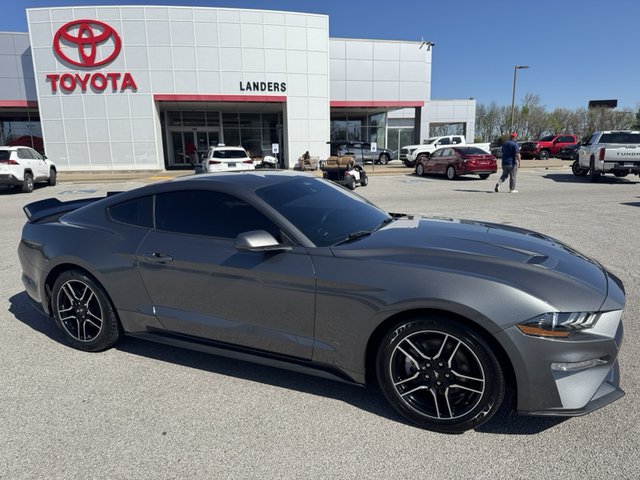 2022 Ford Mustang EcoBoost