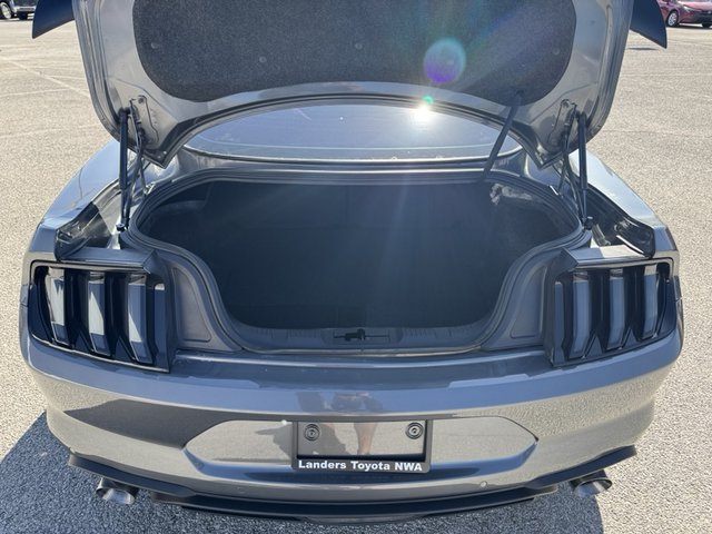2022 Ford Mustang EcoBoost