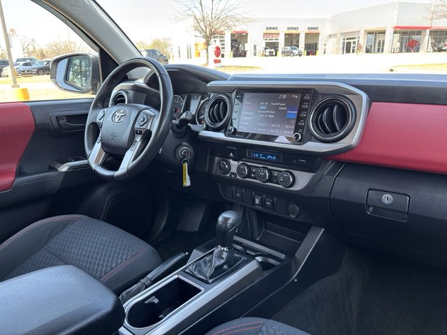 2022 Toyota Tacoma SR5 4WD 5ft Bed