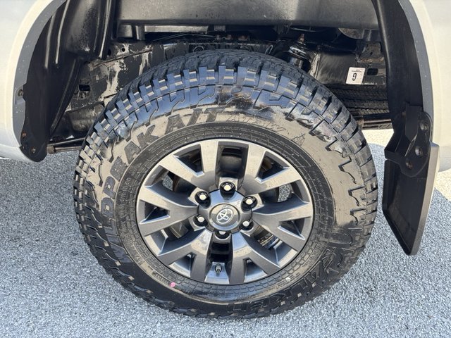 2022 Toyota Tacoma SR5 4WD 5ft Bed
