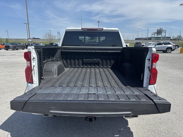 2022 Chevrolet Silverado 1500 LTD High Country 4WD 147WB