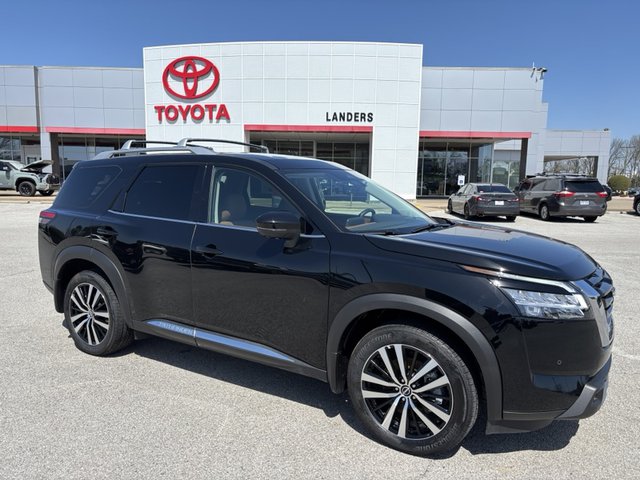 2024 Nissan Pathfinder Platinum 4WD