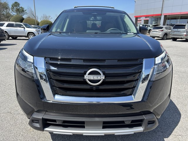 2024 Nissan Pathfinder Platinum 4WD