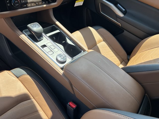 2024 Nissan Pathfinder Platinum 4WD