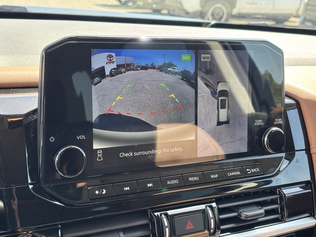 2024 Nissan Pathfinder Platinum 4WD