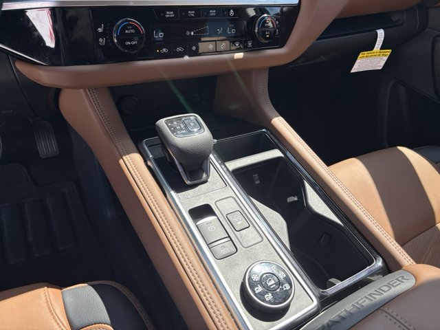 2024 Nissan Pathfinder Platinum 4WD