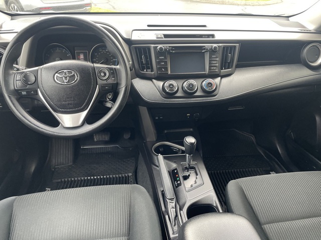 2018 Toyota RAV4 LE AWD