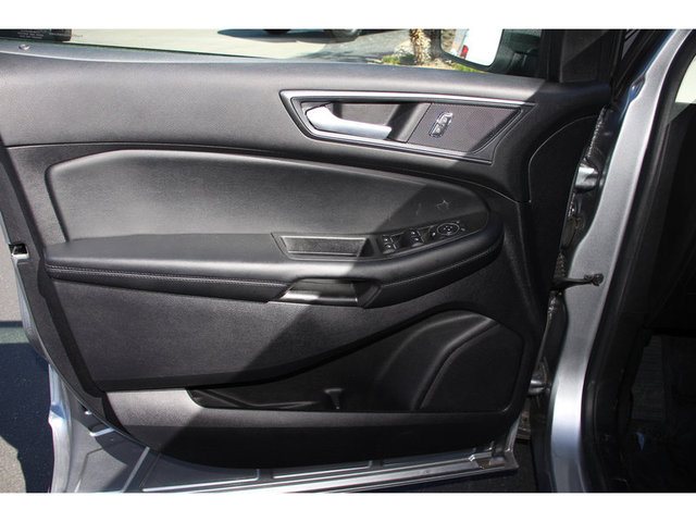 2022 Ford Edge SE AWD