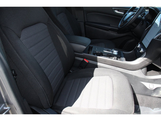 2022 Ford Edge SE AWD