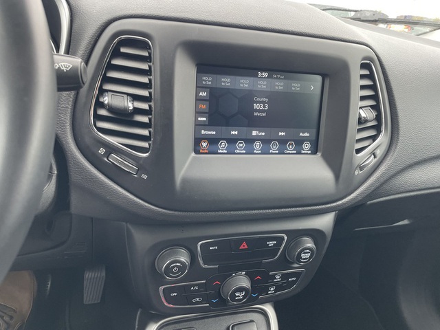 2018 Jeep Compass Latitude FWD
