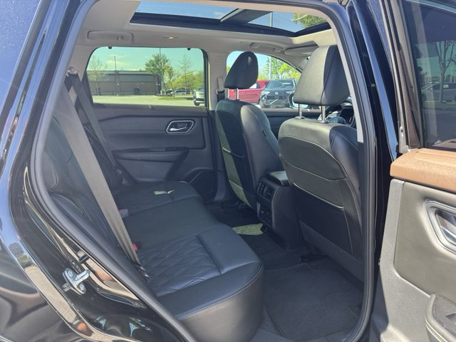 2023 Nissan Rogue Platinum AWD