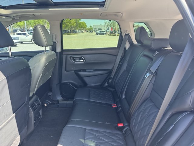 2023 Nissan Rogue Platinum AWD