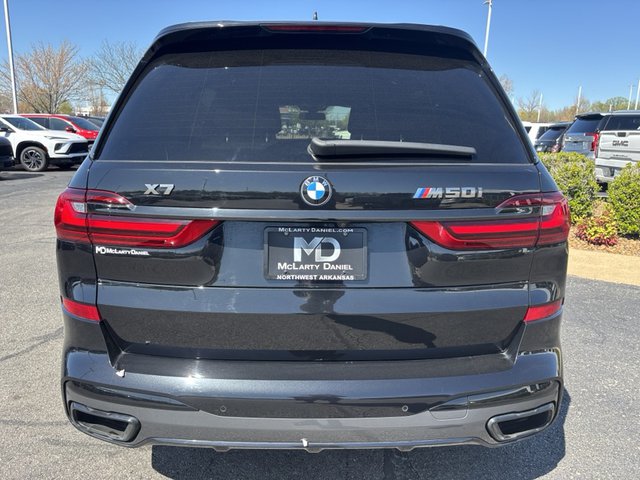 2022 BMW X7 M50i